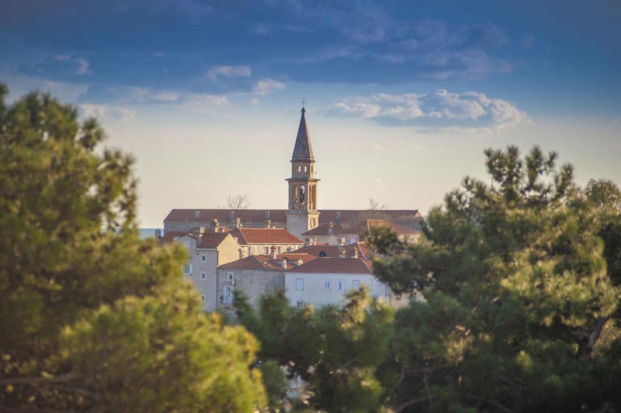 Fontana Seafront Residences Hotel Budva