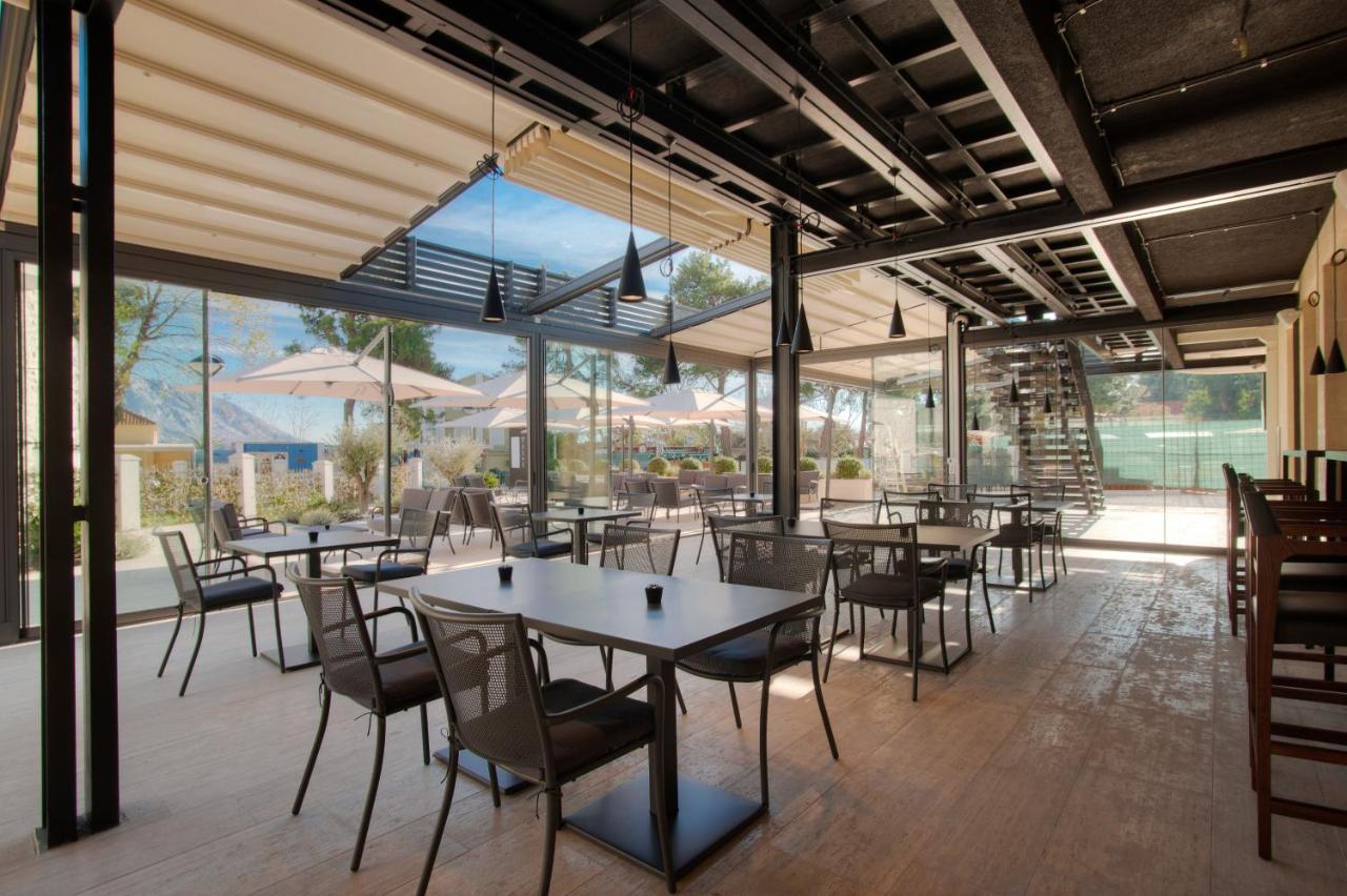 Hotel Fontana Seafront Residences 4*