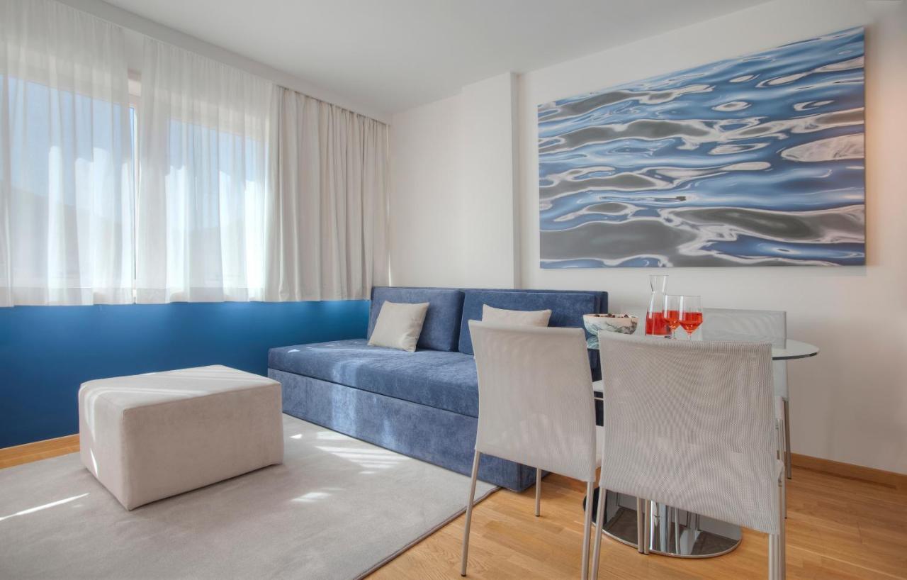 Hotel Fontana Seafront Residences