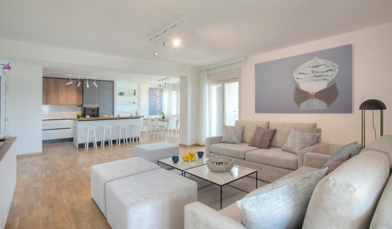Hotel Fontana Seafront Residences Budva