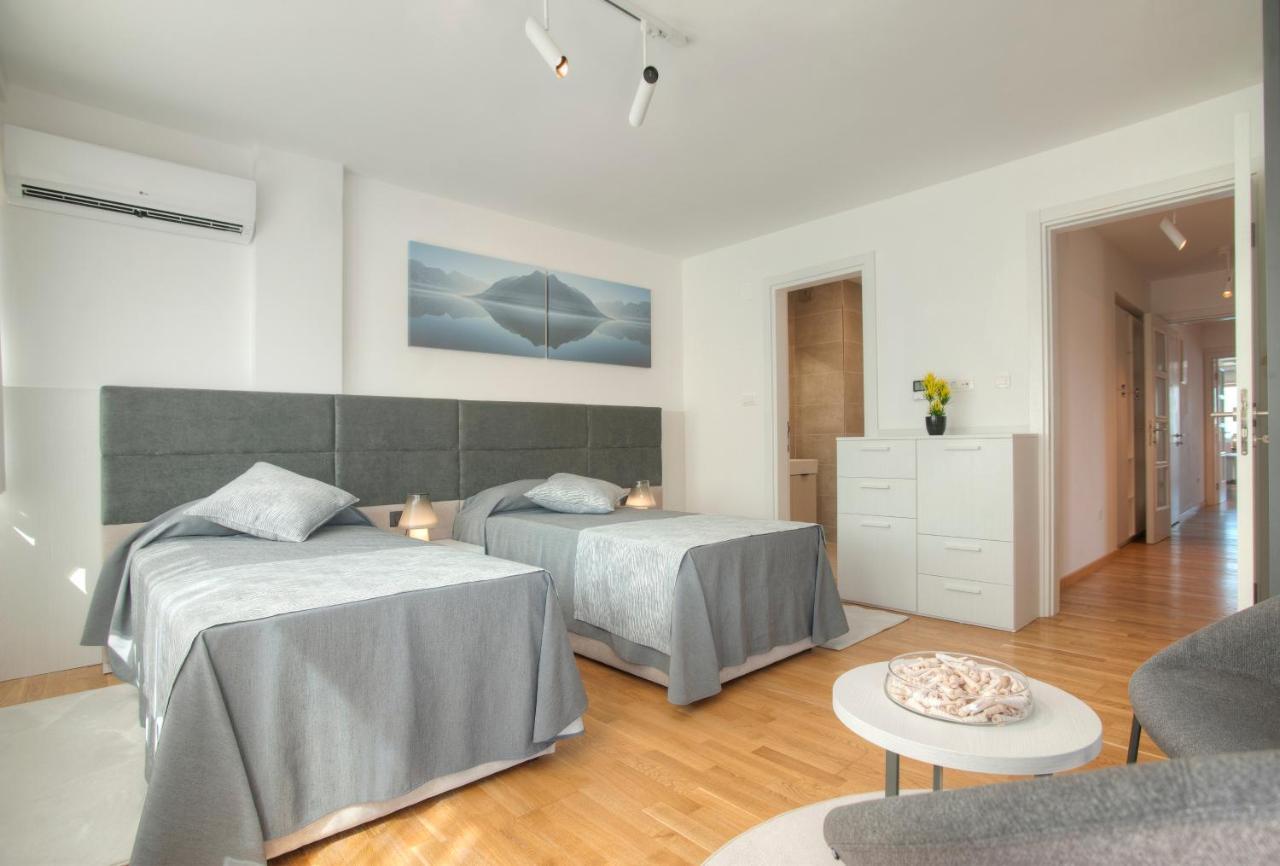 Fontana Seafront Residences Hotel 4*